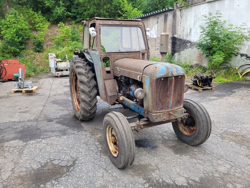 Traktor FORD FORDSON MAJOR - Трактор: фото 2 Traktor FORD FORDSON MAJOR - Трактор: фото 2