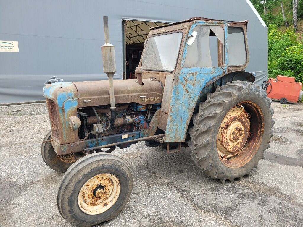 Traktor FORD FORDSON MAJOR - Трактор: фото 1 Traktor FORD FORDSON MAJOR - Трактор: фото 1