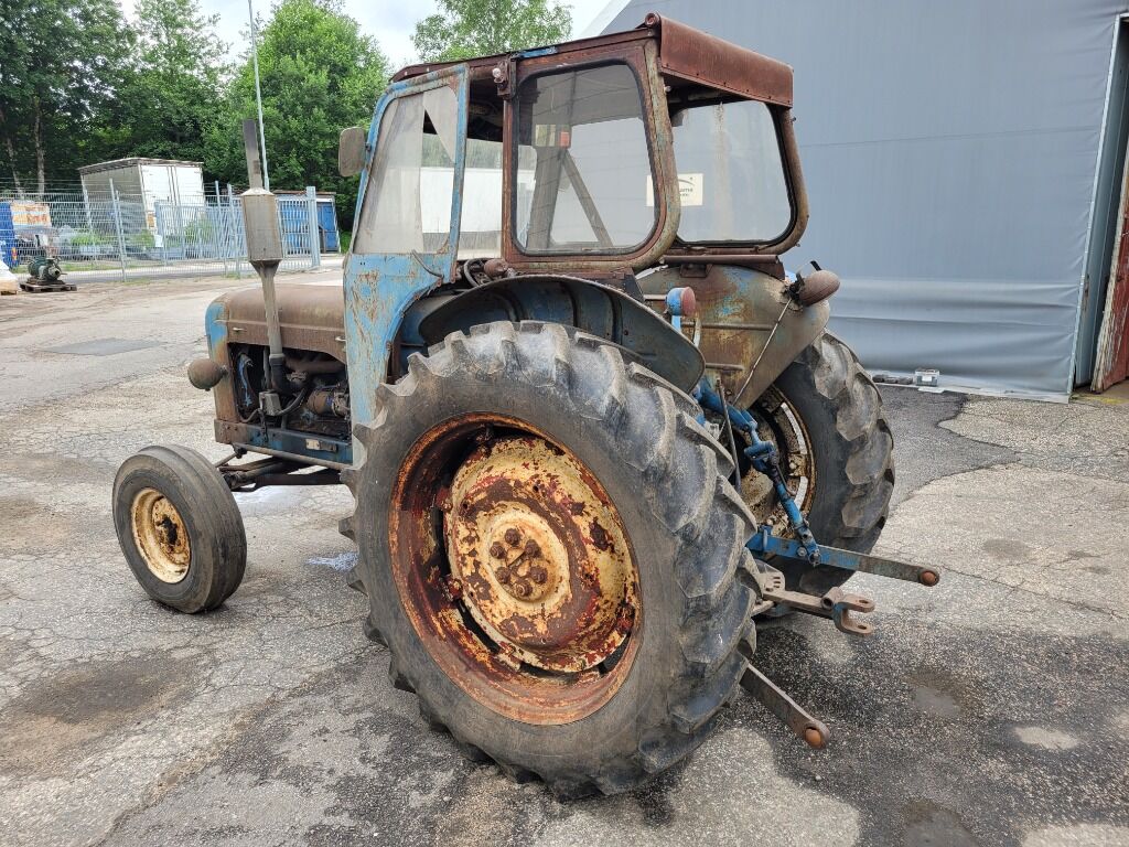 Traktor FORD FORDSON MAJOR - Трактор: фото 3 Traktor FORD FORDSON MAJOR - Трактор: фото 3