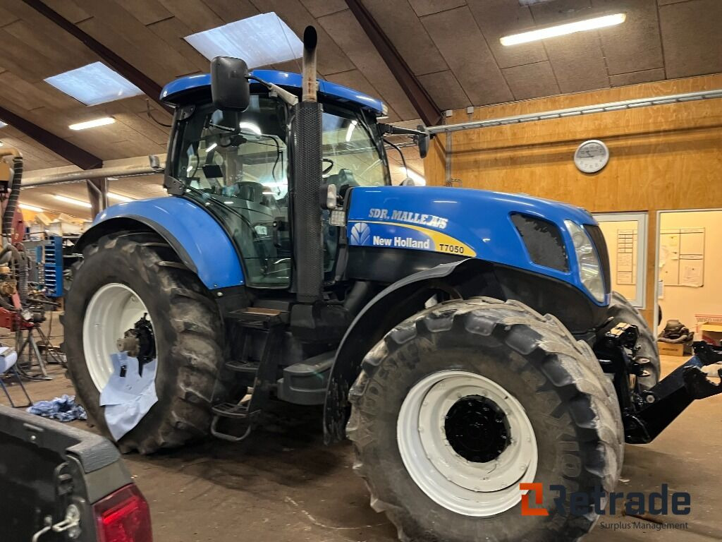 Traktor NEW HOLLAND T7050 - Трактор: фото 4 Traktor NEW HOLLAND T7050 - Трактор: фото 4