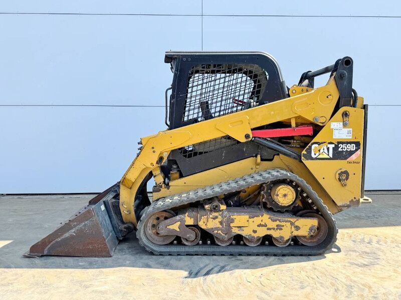 Cat 259D - Two-Speed Compact Track Loader - Мини-погрузчик с бортовым поворотом: фото 2 Cat 259D - Two-Speed Compact Track Loader - Мини-погрузчик с бортовым поворотом: фото 2