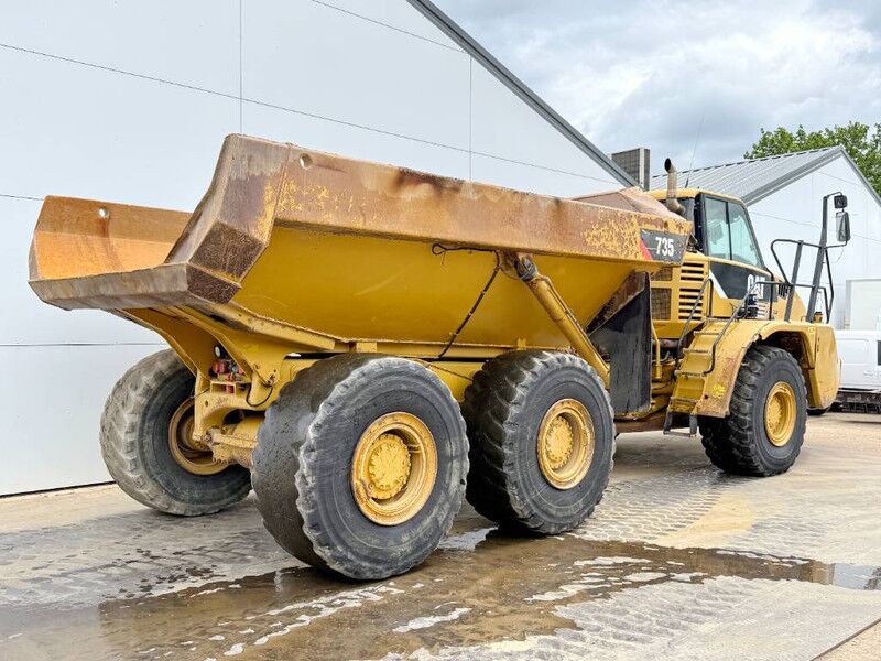 Cat 735 - Automatic Greasing / Camera - Сочленённый самосвал: фото 4 Cat 735 - Automatic Greasing / Camera - Сочленённый самосвал: фото 4