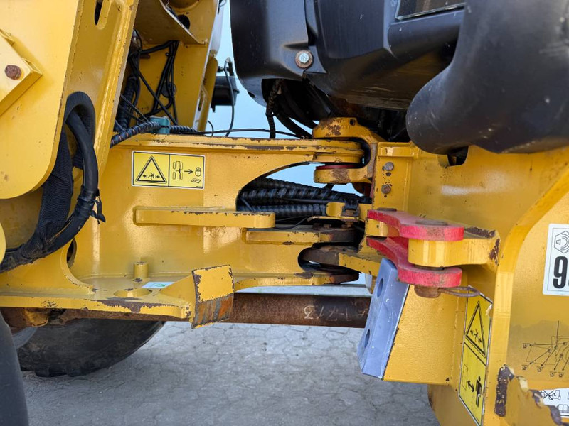 Колёсный погрузчик Cat 906H - Automatic Greasing / Quick Coupler: фото 17