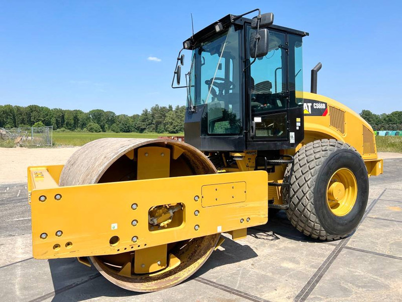 Cat CS66B Excellent Condition / Low Hours / CE - Каток: фото 2 Cat CS66B Excellent Condition / Low Hours / CE - Каток: фото 2