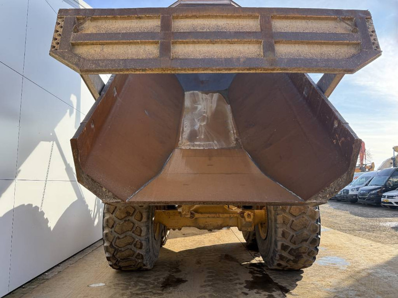 Сочленённый самосвал Cat D400E - German Machine / Body Heating: фото 17 Сочленённый самосвал Cat D400E - German Machine / Body Heating: фото 17