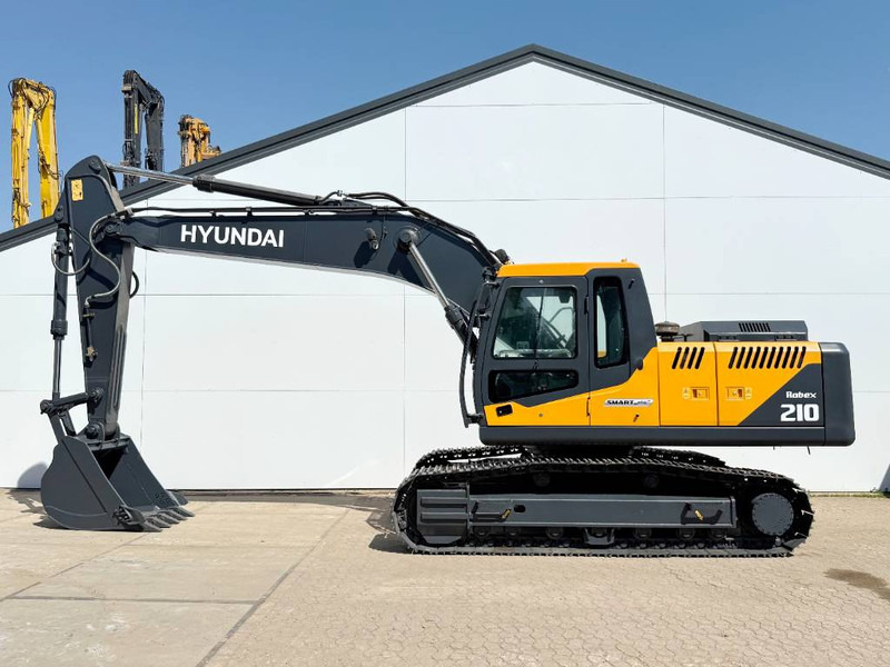 Hyundai R210 *2025 Model* - New / Unused / Hammer Lines - Гусеничный экскаватор: фото 1 Hyundai R210 *2025 Model* - New / Unused / Hammer Lines - Гусеничный экскаватор: фото 1