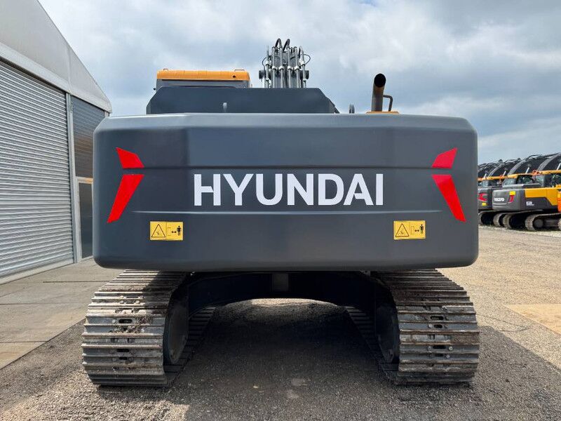 Hyundai R215L Smart X Plus *2026 Model* - Hammer Lines - Гусеничный экскаватор: фото 4 Hyundai R215L Smart X Plus *2026 Model* - Hammer Lines - Гусеничный экскаватор: фото 4