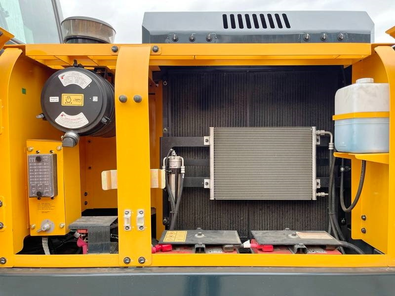 Новый Экскаватор Hyundai R245LR - 16 meter Long Reach / New / Unused: фото 16 Новый Экскаватор Hyundai R245LR - 16 meter Long Reach / New / Unused: фото 16