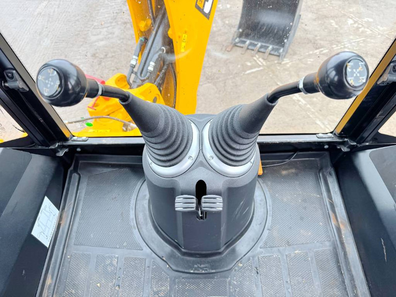 Новый Экскаватор-погрузчик JCB 3DX / 3CX Plus 4WD - New / Unused / Hammer Lines: фото 9