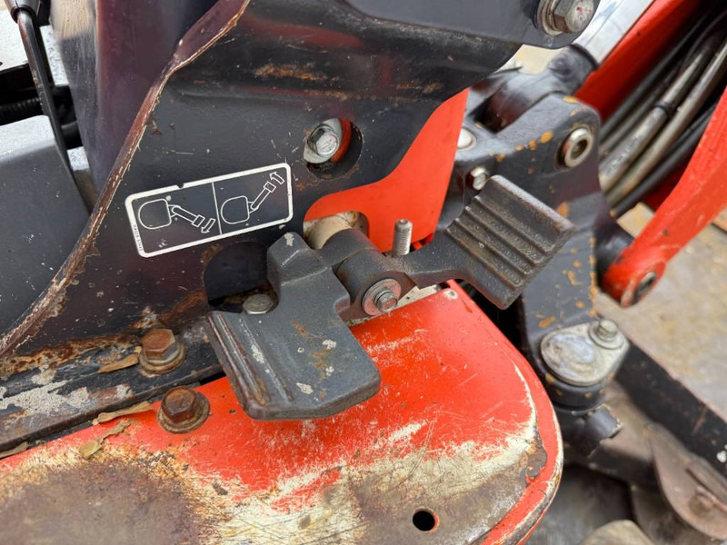 Мини-экскаватор Kubota U10-3 - Hydr. Undercarriage / Hammer Lines: фото 12