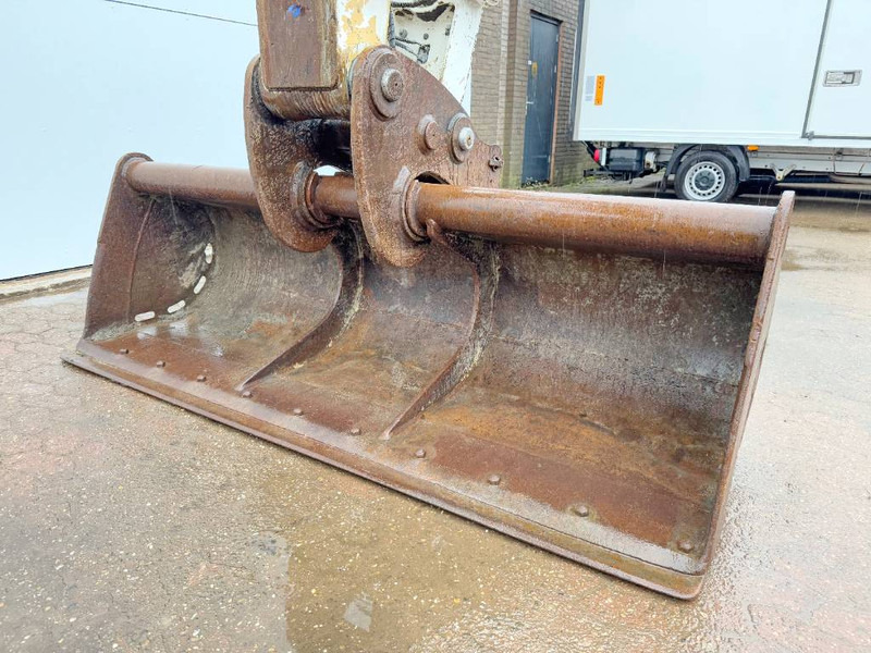 Гусеничный экскаватор Liebherr R906LC Litronic - 2 Buckets / Quick Coupler: фото 12