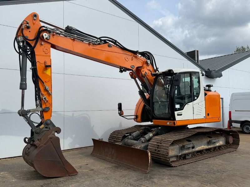 Liebherr R920 Compact - Blade / Triple Boom / Quick Coupler - Гусеничный экскаватор: фото 2 Liebherr R920 Compact - Blade / Triple Boom / Quick Coupler - Гусеничный экскаватор: фото 2