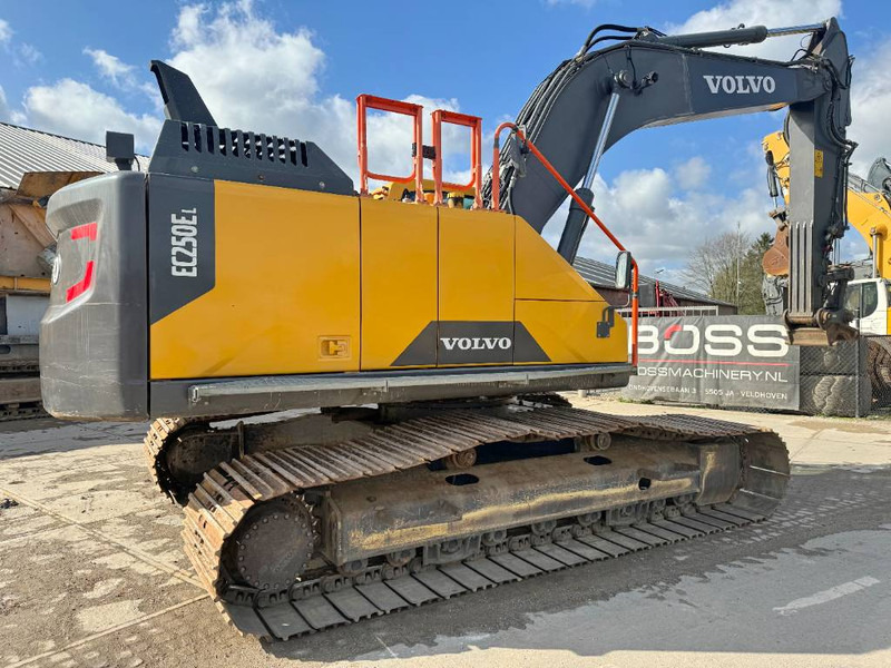 Гусеничный экскаватор Volvo EC250EL - Hamer Lines / Quick Coupler: фото 5