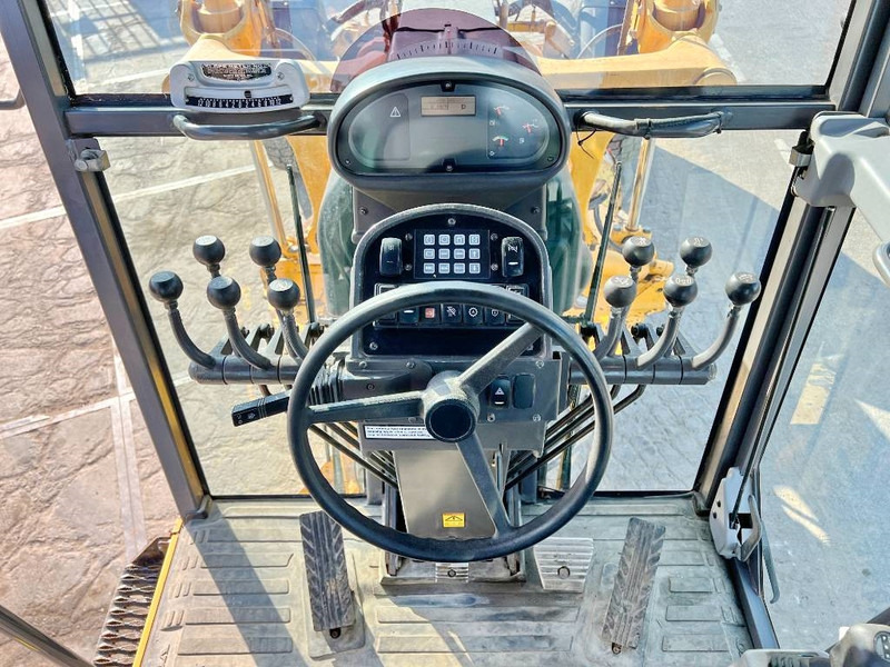 Грейдер Volvo G946B 6x6 AWD - EPA Certified: фото 7 Грейдер Volvo G946B 6x6 AWD - EPA Certified: фото 7