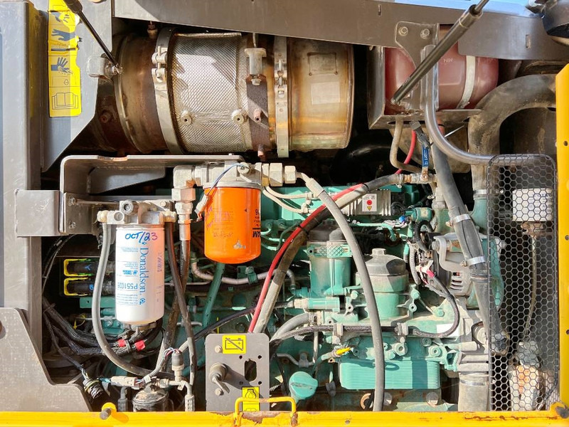 Грейдер Volvo G946B 6x6 AWD - EPA Certified: фото 16 Грейдер Volvo G946B 6x6 AWD - EPA Certified: фото 16