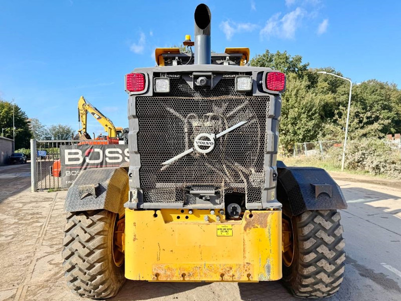 Volvo G960B - 4.90 Meter Blade / Backup Camera - Грейдер: фото 3 Volvo G960B - 4.90 Meter Blade / Backup Camera - Грейдер: фото 3