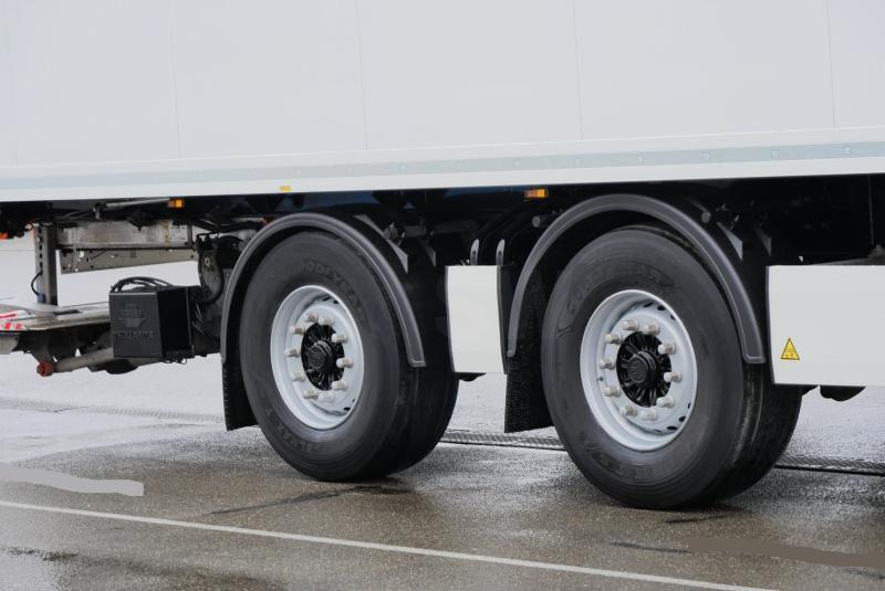 Krone - Полуприцеп-фургон: фото 5 Krone - Полуприцеп-фургон: фото 5