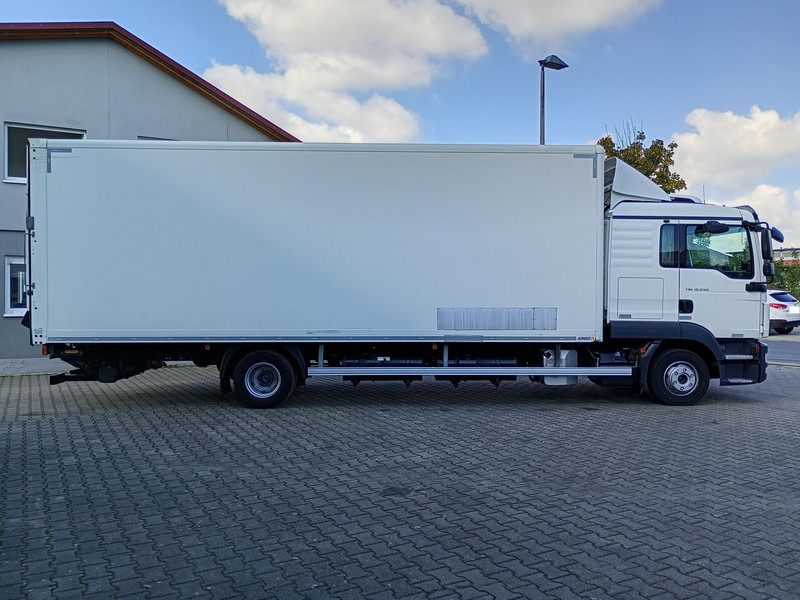 MAN 12.250 Koffer 4X2 Euro6 gFH Standklima LBW AHK (34) - Грузовик с закрытым кузовом: фото 4 MAN 12.250 Koffer 4X2 Euro6 gFH Standklima LBW AHK (34) - Грузовик с закрытым кузовом: фото 4