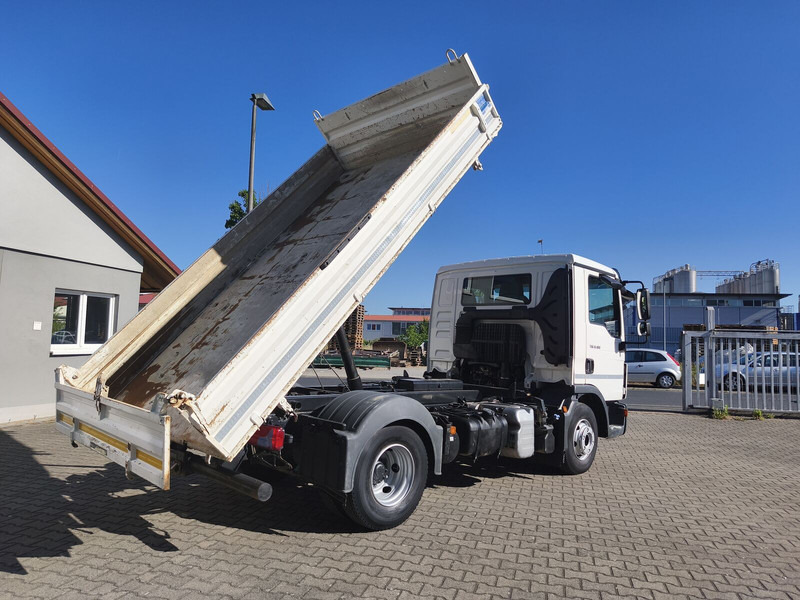 Самосвал MAN TGL 8.180: фото 12 Самосвал MAN TGL 8.180: фото 12