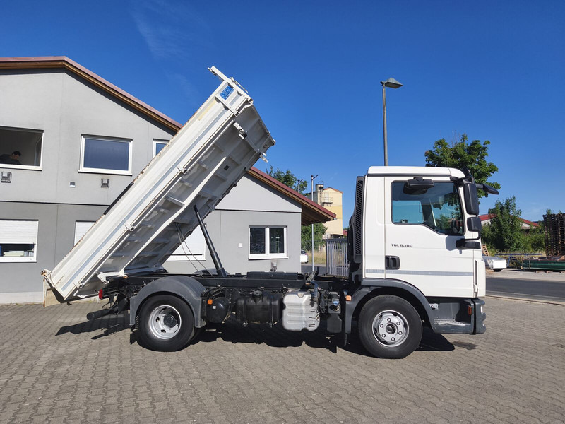 Самосвал MAN TGL 8.180: фото 6 Самосвал MAN TGL 8.180: фото 6