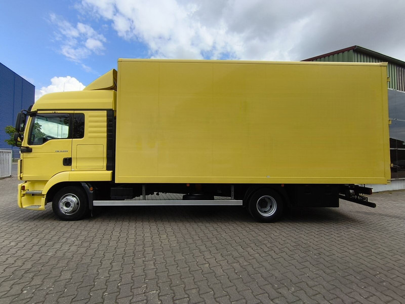 MAN TGL 8.220 Möbelkoffer 4x2 Euro 6 AHK Treppe (20) - Грузовик с закрытым кузовом: фото 5 MAN TGL 8.220 Möbelkoffer 4x2 Euro 6 AHK Treppe (20) - Грузовик с закрытым кузовом: фото 5