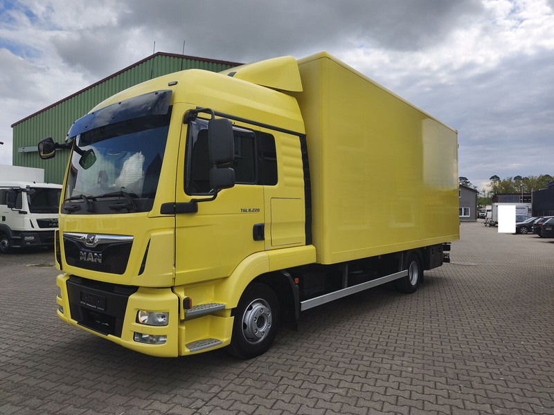 MAN TGL 8.220 Möbelkoffer 4x2 Euro 6 AHK Treppe (20) - Грузовик с закрытым кузовом: фото 1 MAN TGL 8.220 Möbelkoffer 4x2 Euro 6 AHK Treppe (20) - Грузовик с закрытым кузовом: фото 1