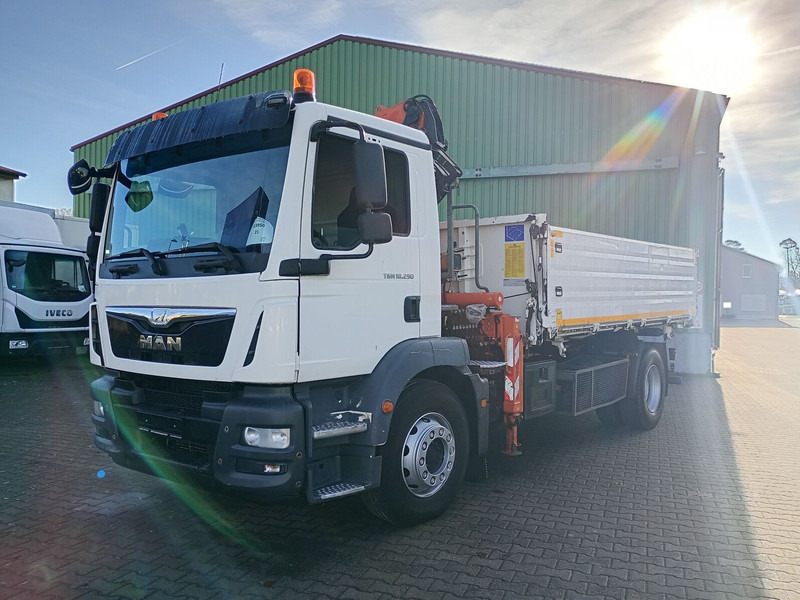 MAN TGM 18.290 - Самосвал, Автоманипулятор: фото 4 MAN TGM 18.290 - Самосвал, Автоманипулятор: фото 4