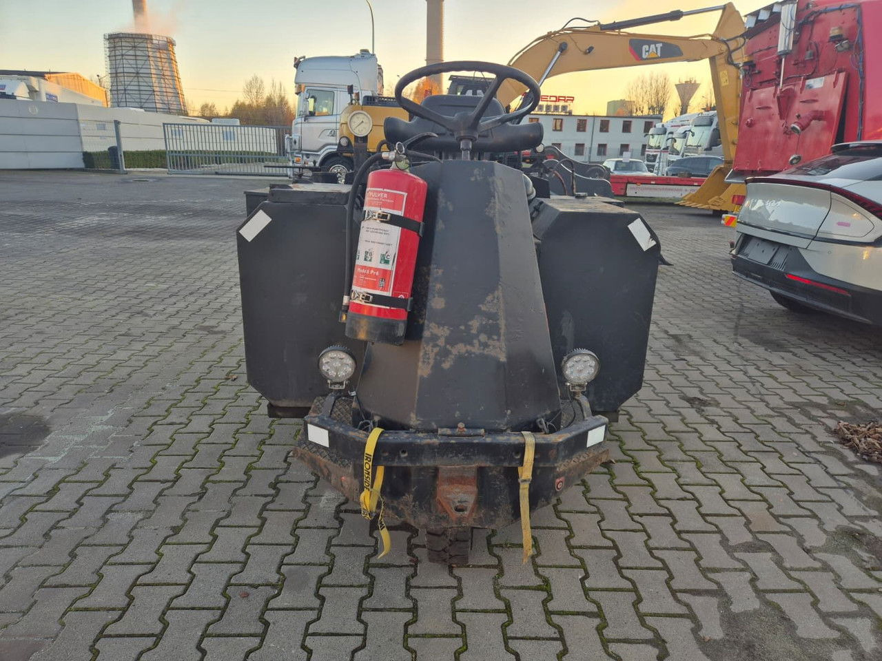 Diversen HM10HD / 1999 / 1 Owner Savalco HM10HD / 1999 / 1 Owner - Гудронатор: фото 3 Diversen HM10HD / 1999 / 1 Owner Savalco HM10HD / 1999 / 1 Owner - Гудронатор: фото 3