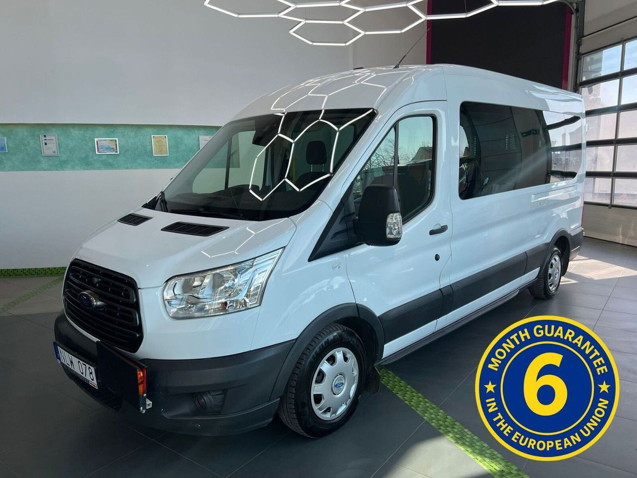 Ford Transit 2.2 / 1 Owner / Serviced - Пассажирский фургон: фото 1 Ford Transit 2.2 / 1 Owner / Serviced - Пассажирский фургон: фото 1