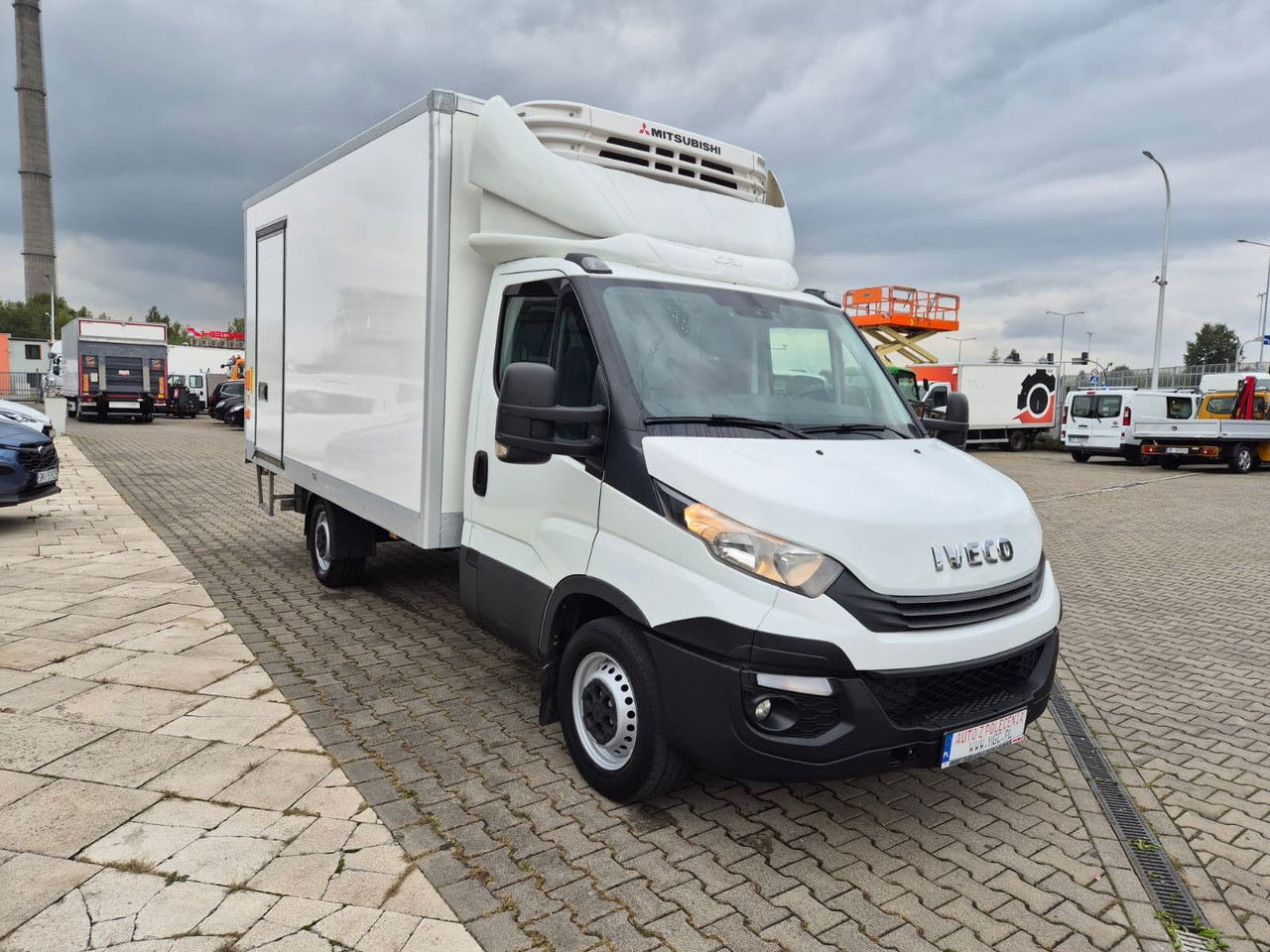 Iveco Daily 35S16 Hi-Matic / 1 Owner / Mitsubishi / Serviced - Малотоннажный рефрижератор: фото 4 Iveco Daily 35S16 Hi-Matic / 1 Owner / Mitsubishi / Serviced - Малотоннажный рефрижератор: фото 4