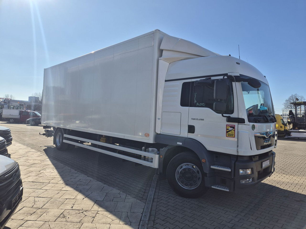 MAN TGM 15.290 High Container / Serviced / 1 Owner - Грузовик с закрытым кузовом: фото 5 MAN TGM 15.290 High Container / Serviced / 1 Owner - Грузовик с закрытым кузовом: фото 5