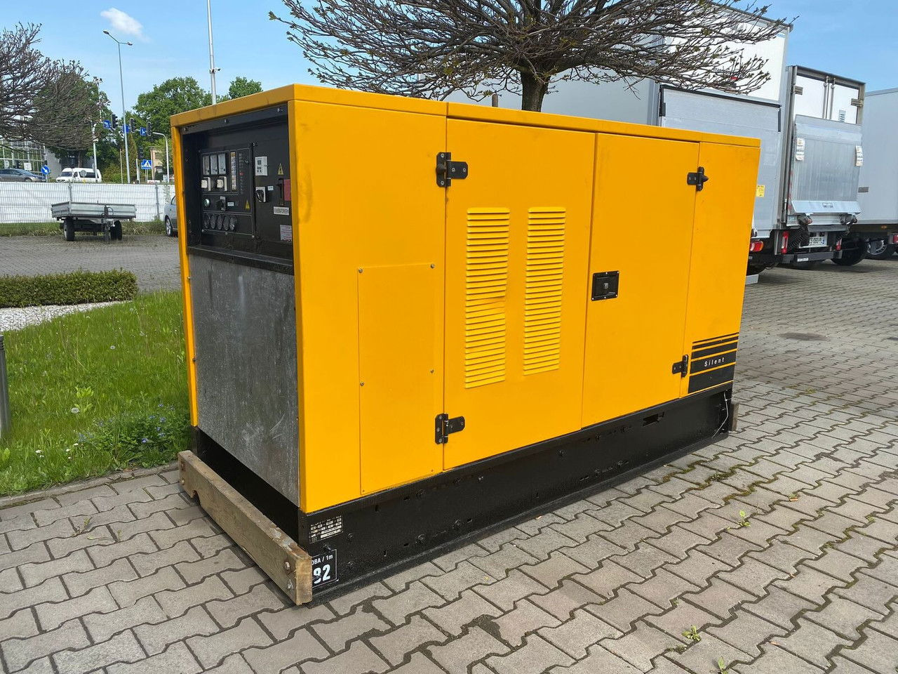SDMO NS 60 W M, Silent generator 60kVA, 48KW NS 60 W M, Silent generator 60kVA, 48KW - Электрогенератор: фото 1 SDMO NS 60 W M, Silent generator 60kVA, 48KW NS 60 W M, Silent generator 60kVA, 48KW - Электрогенератор: фото 1