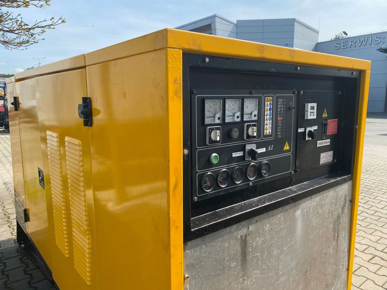 SDMO NS 60 W M, Silent generator 60kVA, 48KW NS 60 W M, Silent generator 60kVA, 48KW - Электрогенератор: фото 2 SDMO NS 60 W M, Silent generator 60kVA, 48KW NS 60 W M, Silent generator 60kVA, 48KW - Электрогенератор: фото 2