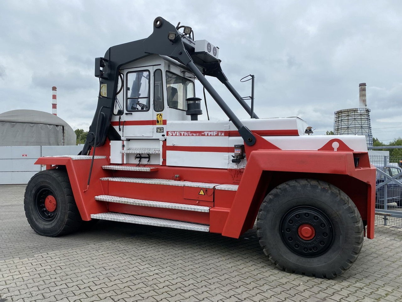 SVETRUCK TMF 12/9 HB / 1 Owner / Elme Spreader / Wood LOG A RM - Ричстакер: фото 2 SVETRUCK TMF 12/9 HB / 1 Owner / Elme Spreader / Wood LOG A RM - Ричстакер: фото 2