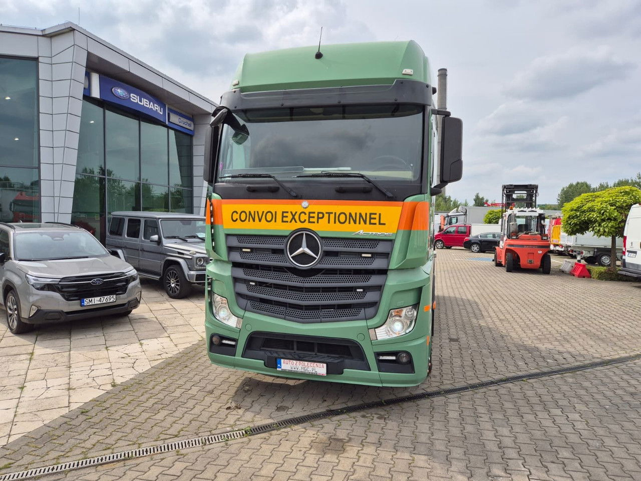 Mercedes-Benz Actros 4163 8X4 / 1 Owner / LOW KM / Super Condition - Тягач: фото 3 Mercedes-Benz Actros 4163 8X4 / 1 Owner / LOW KM / Super Condition - Тягач: фото 3