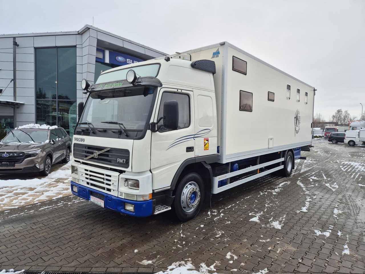 VOLVO FM 7 5 Horses / 3 People Live Cabin / 1 Owner / Serviced - Коневоз: фото 1 VOLVO FM 7 5 Horses / 3 People Live Cabin / 1 Owner / Serviced - Коневоз: фото 1