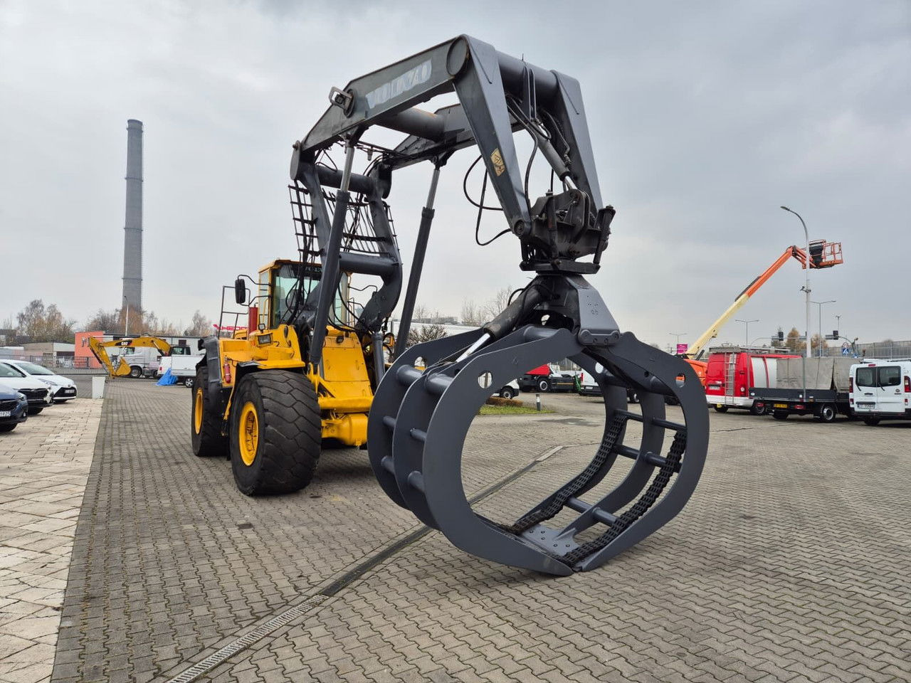 Колёсный погрузчик VOLVO L180 E / 4WD / 1 Owner / Wood LOG: фото 6 Колёсный погрузчик VOLVO L180 E / 4WD / 1 Owner / Wood LOG: фото 6