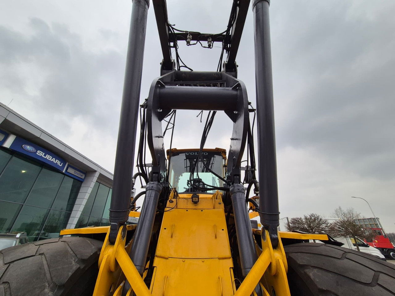 Колёсный погрузчик VOLVO L180 E / 4WD / 1 Owner / Wood LOG: фото 23 Колёсный погрузчик VOLVO L180 E / 4WD / 1 Owner / Wood LOG: фото 23