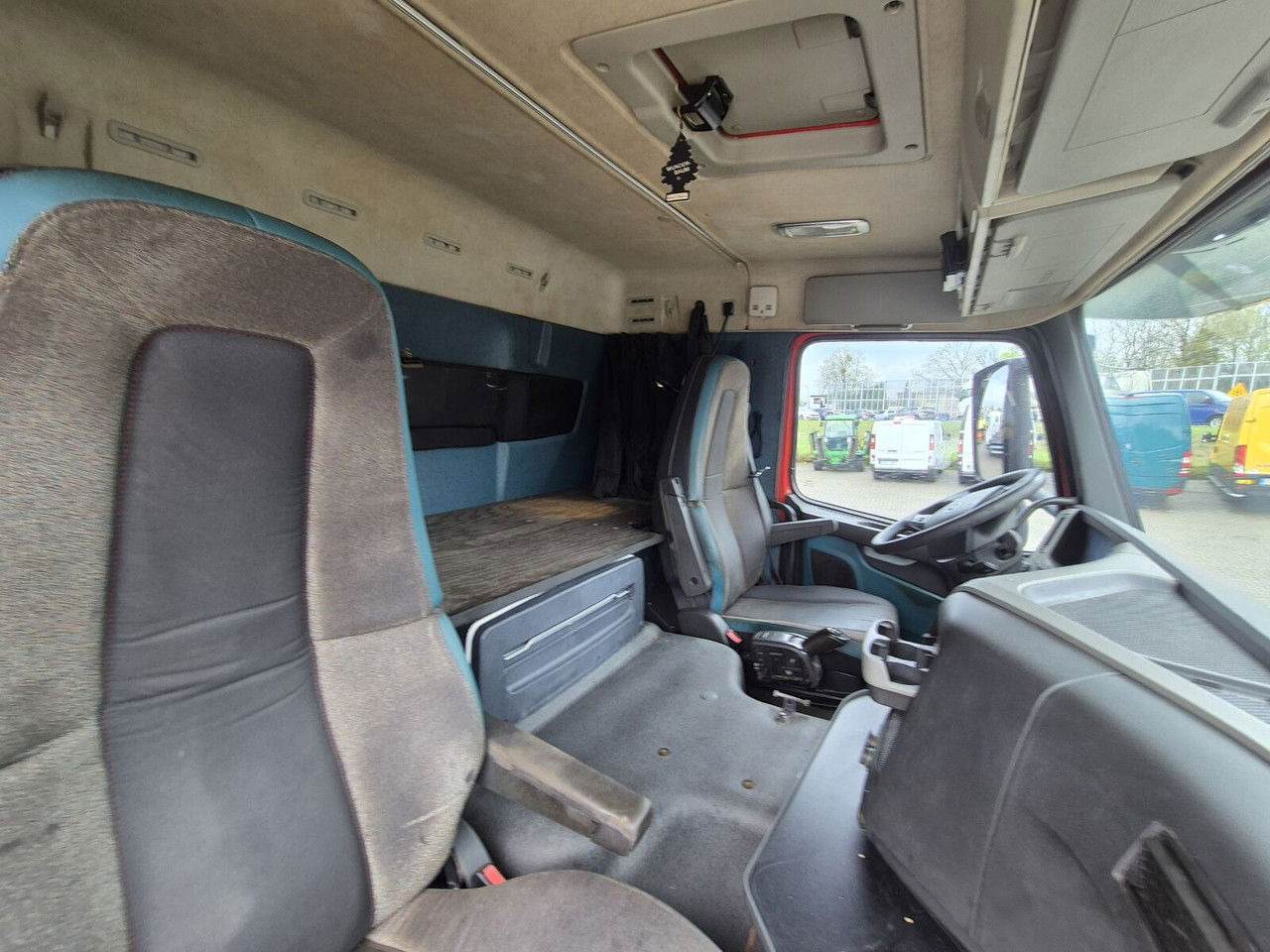 Грузовик бортовой/ Платформа, Автоманипулятор Volvo FM 330 Webasto / HDS Hiab / 1 Owner: фото 29