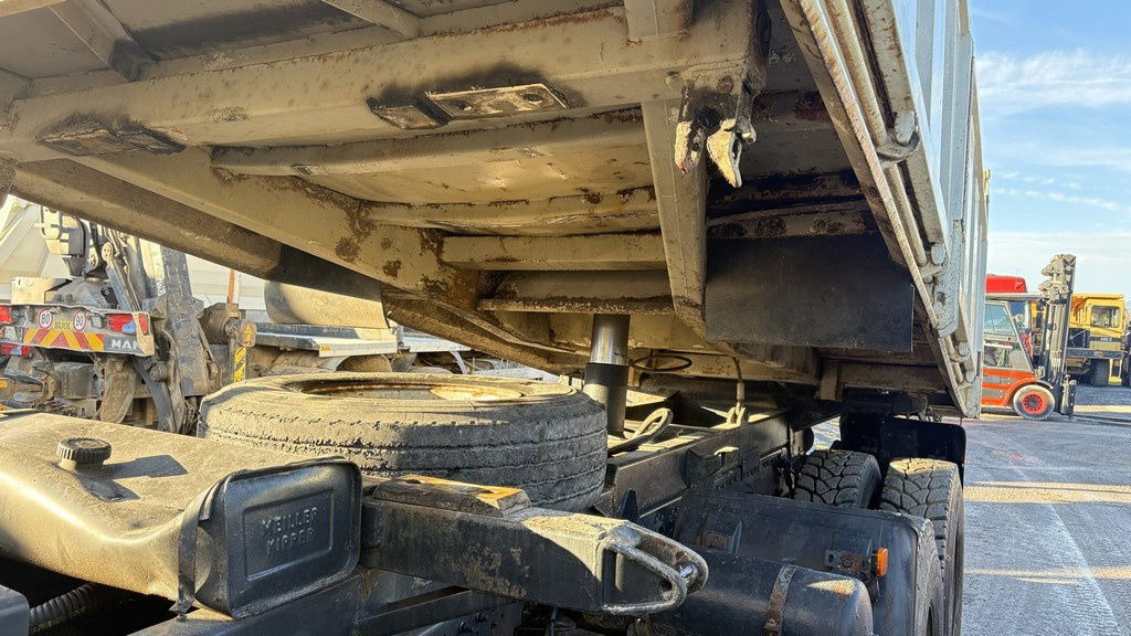 Самосвал MAN 27.403 - 6x4 - 3 sided tipper - perfect: фото 7