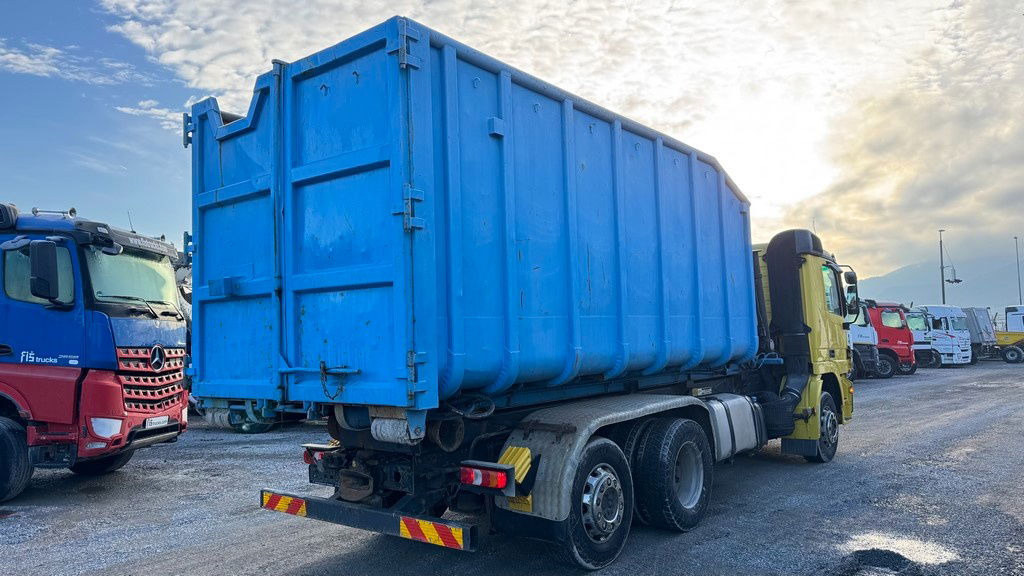 Mercedes-Benz Actros 2546 6x2 abroll tipper - crane LIV - scissors - retarder - lifting axle - Грузовик-контейнеровоз/ Сменный кузов: фото 5 Mercedes-Benz Actros 2546 6x2 abroll tipper - crane LIV - scissors - retarder - lifting axle - Грузовик-контейнеровоз/ Сменный кузов: фото 5
