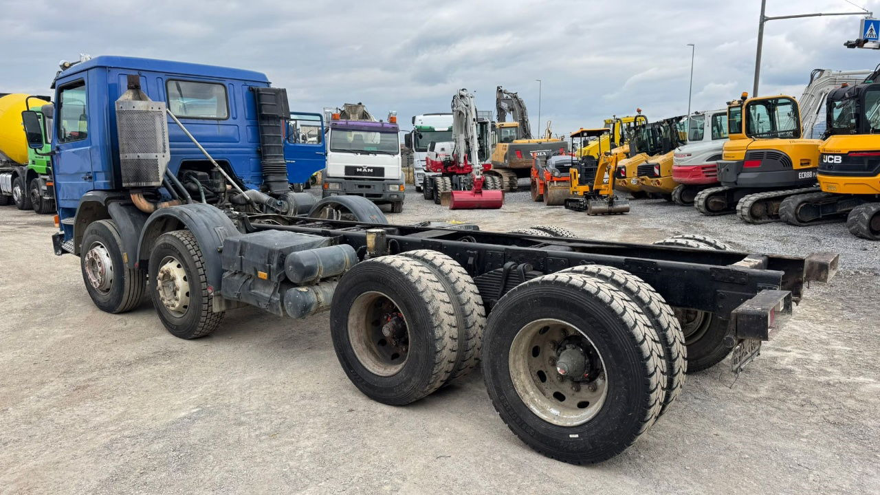 Scania 113H 310 8x4 chassis - full spring - Грузовик-шасси: фото 5 Scania 113H 310 8x4 chassis - full spring - Грузовик-шасси: фото 5