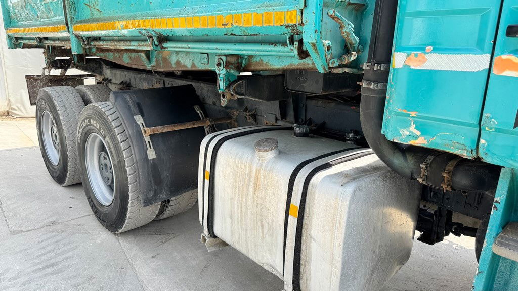 Scania R142-V8 H 6x4 3 sided tipper - full spring - Самосвал: фото 4 Scania R142-V8 H 6x4 3 sided tipper - full spring - Самосвал: фото 4