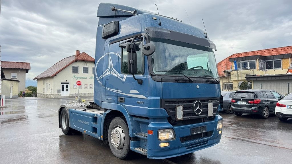 Mercedes-Benz Actros 1841 LS 4x2 tractor unit - retarder - Тягач: фото 3 Mercedes-Benz Actros 1841 LS 4x2 tractor unit - retarder - Тягач: фото 3