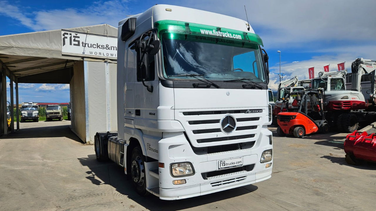 Mercedes-Benz Actros 1844 LS 4x2 tractor unit - Тягач: фото 3 Mercedes-Benz Actros 1844 LS 4x2 tractor unit - Тягач: фото 3