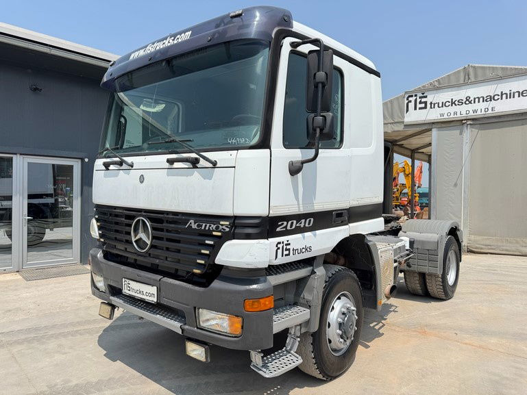 Mercedes-Benz Actros 2040 AS 4x4 tractor unit - tipp. hydr. - Тягач: фото 1 Mercedes-Benz Actros 2040 AS 4x4 tractor unit - tipp. hydr. - Тягач: фото 1