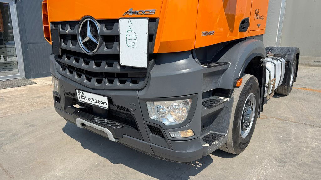 Mercedes-Benz Arocs 1845 HAD 4X4 tractor unit - tipp. hydr. - retarder - Тягач: фото 2 Mercedes-Benz Arocs 1845 HAD 4X4 tractor unit - tipp. hydr. - retarder - Тягач: фото 2