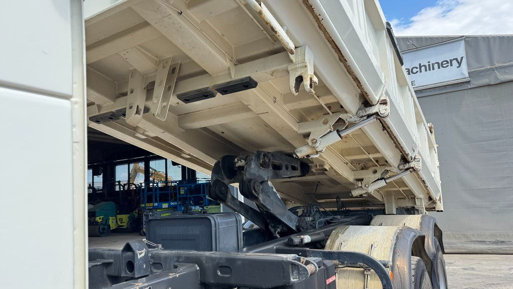 Самосвал Volvo FM 400 6x4 bordmatic tipper - motor brake: фото 8