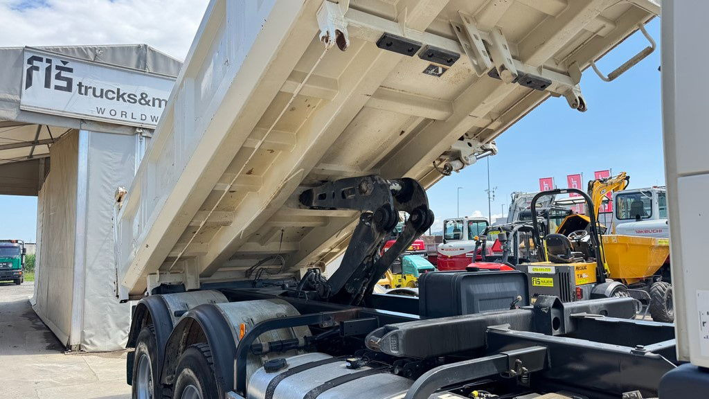 Самосвал Volvo FM 400 6x4 bordmatic tipper - motor brake: фото 10