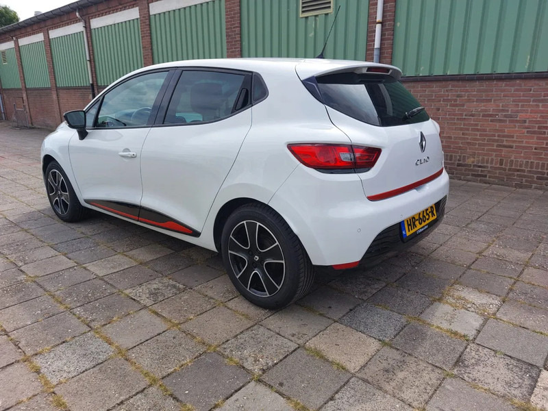 Renault Clio Clio 0.9 TCE - Хэтчбек: фото 3 Renault Clio Clio 0.9 TCE - Хэтчбек: фото 3